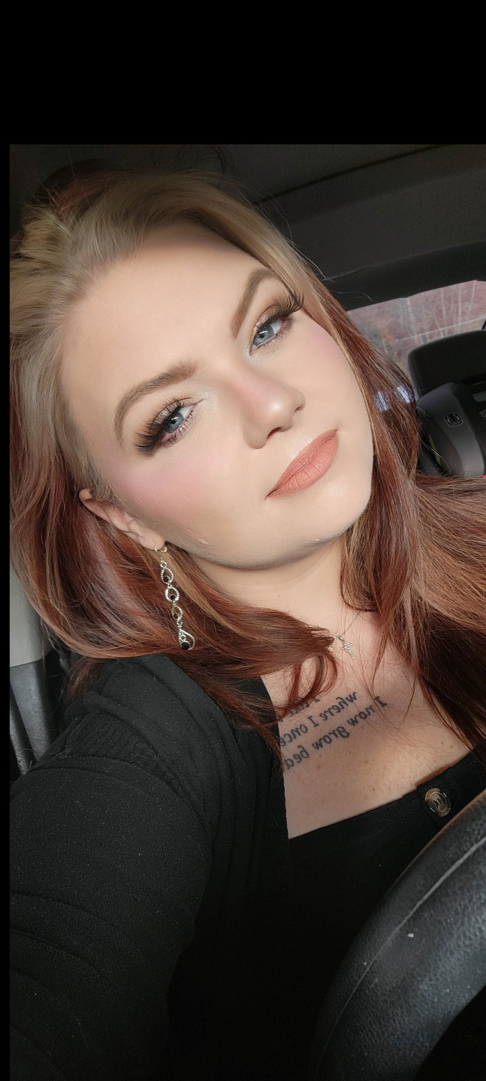 Desiray R's avatar