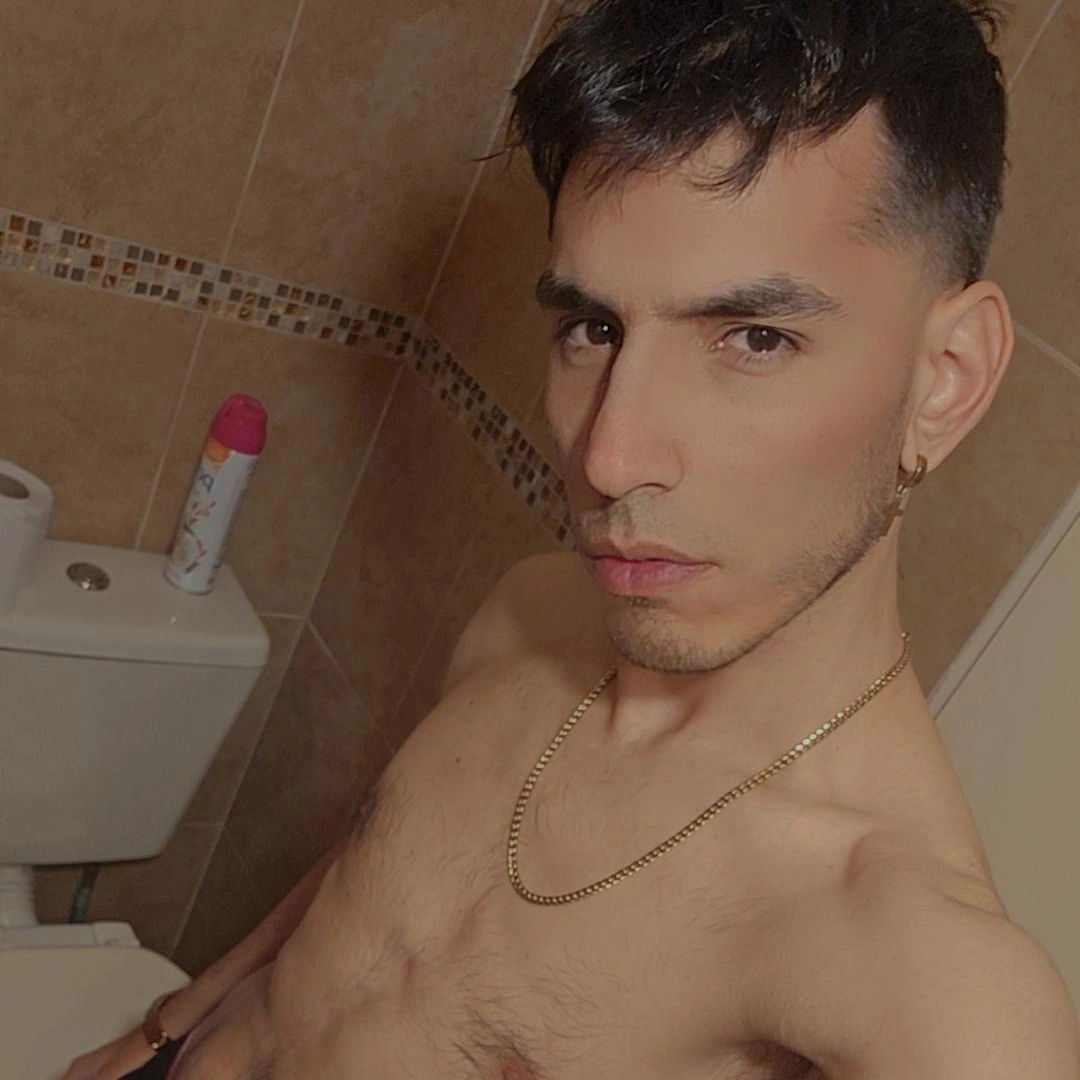 Dimitri 🍆 creator profile