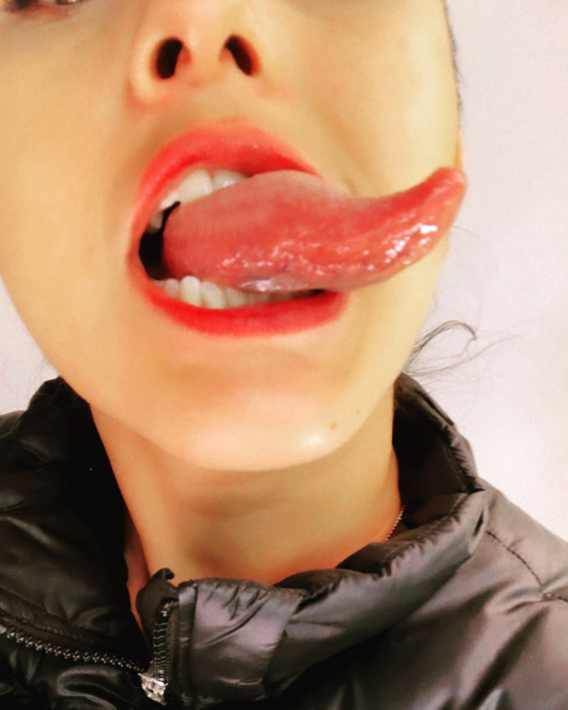 LONG TONGUE QUEEN's avatar