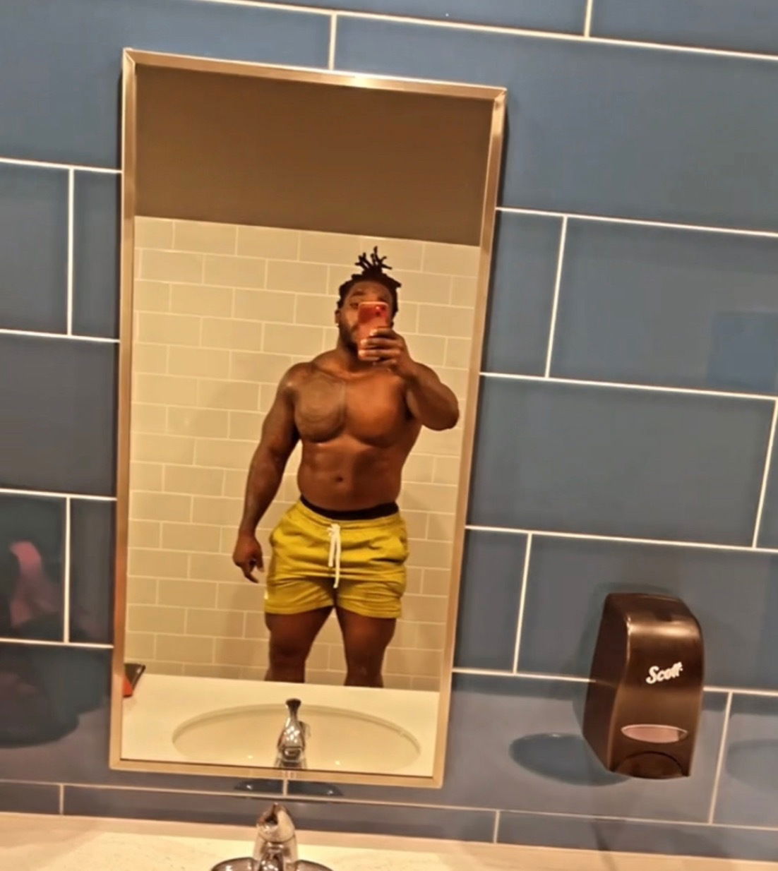 Dreadstattoosmuscles's avatar