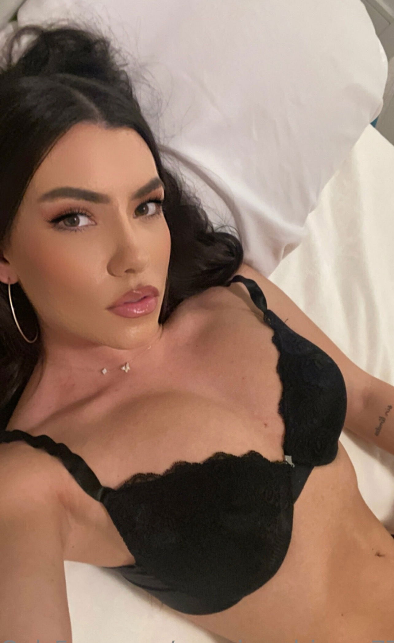 Yasmine 🦋's avatar