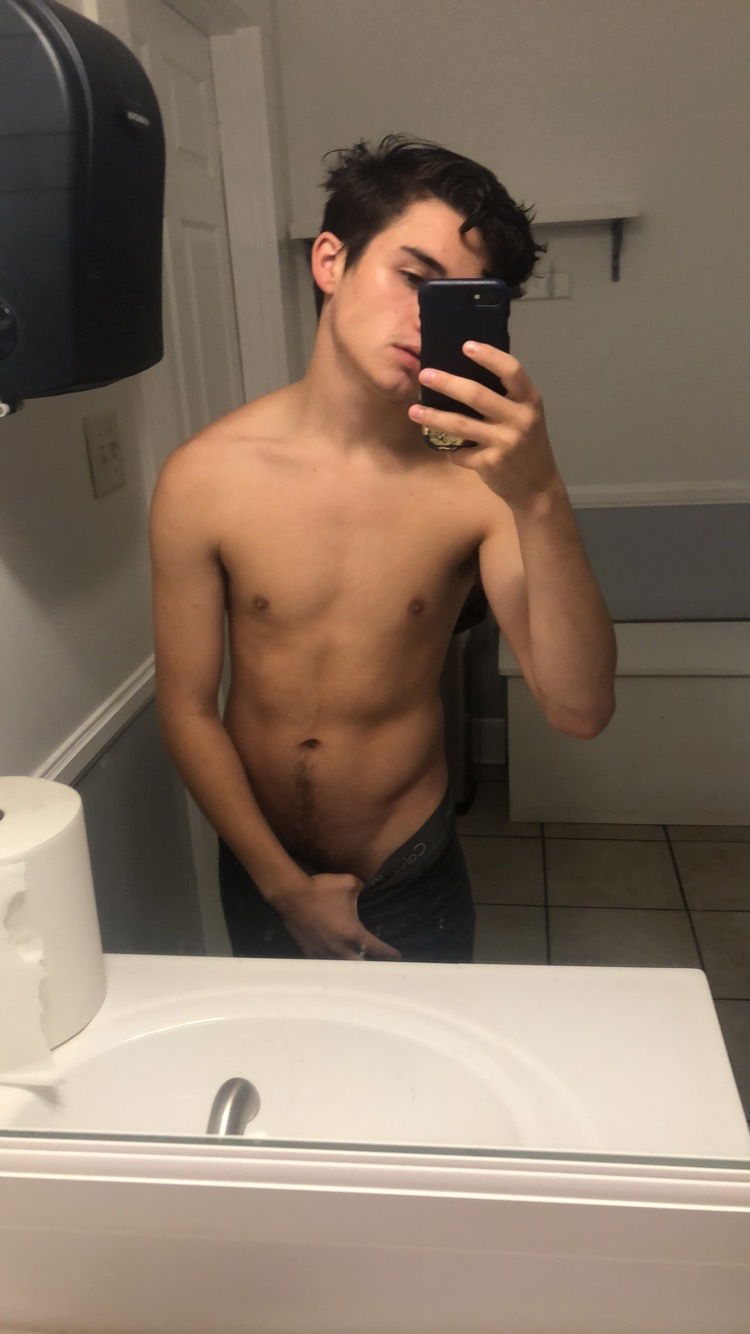College Twink's avatar