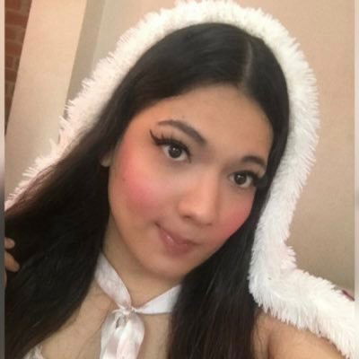 Miss Dulce's avatar