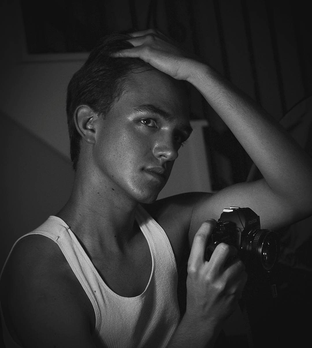Dustin Nichols's avatar