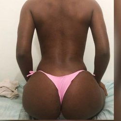 Ebony Hotwife's avatar