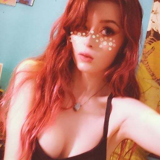 Ella Angel's avatar
