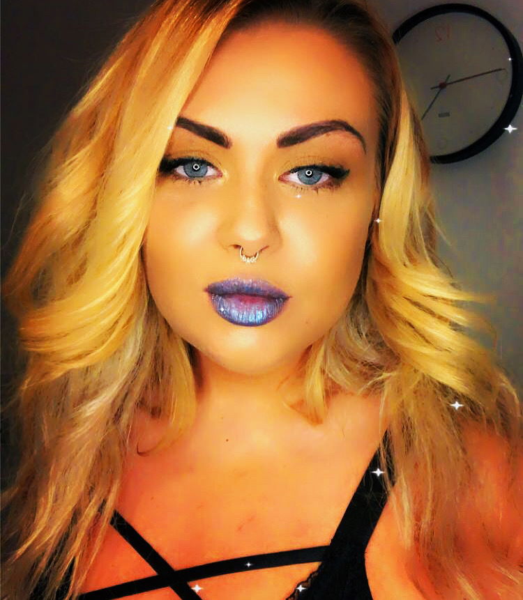 Ella Fox's avatar