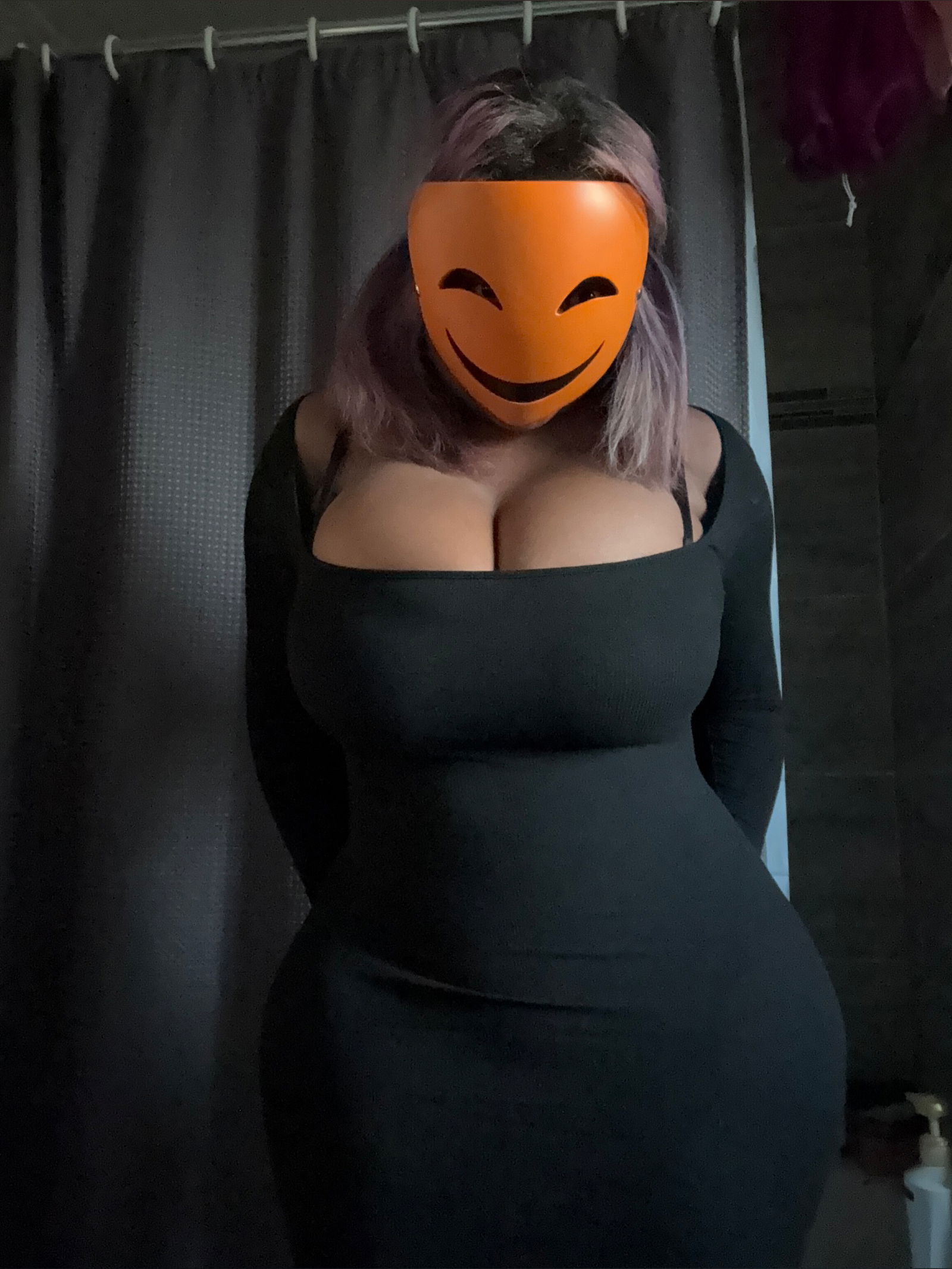 Curvy Purple Emo💜's avatar