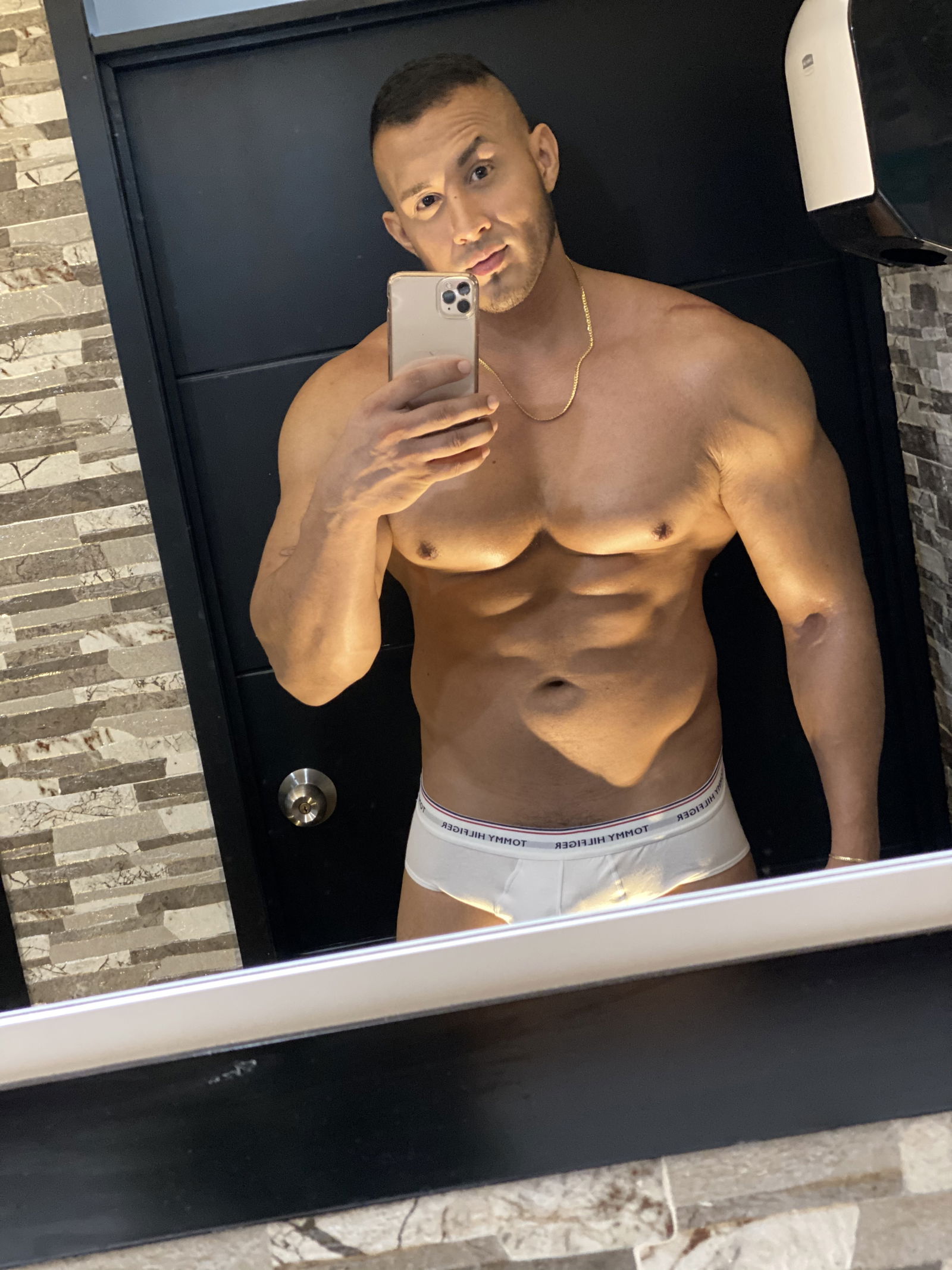 eros_steel's avatar
