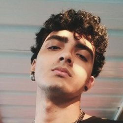 𝕰𝖘𝖙𝖊𝖇𝖆𝖓 🌹's avatar