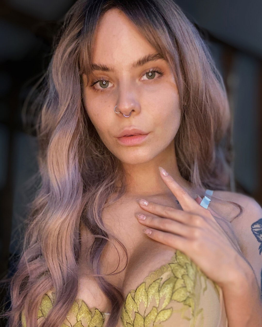 Eva Mariya 👽's avatar