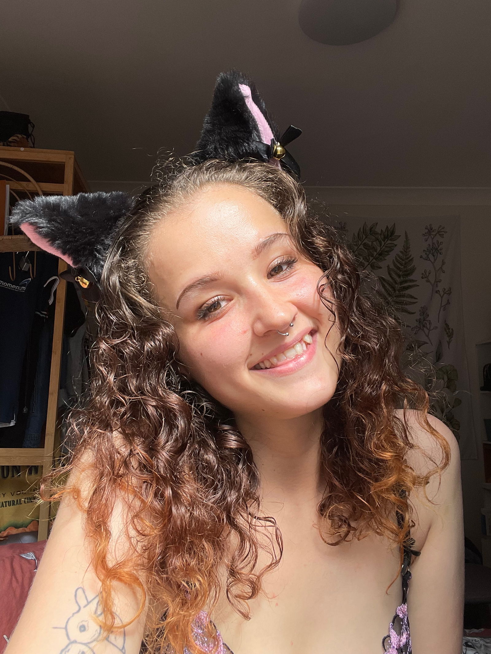 Eva🌟's avatar