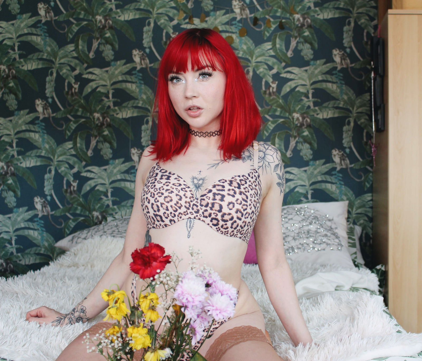 FREE naughty redhead's avatar