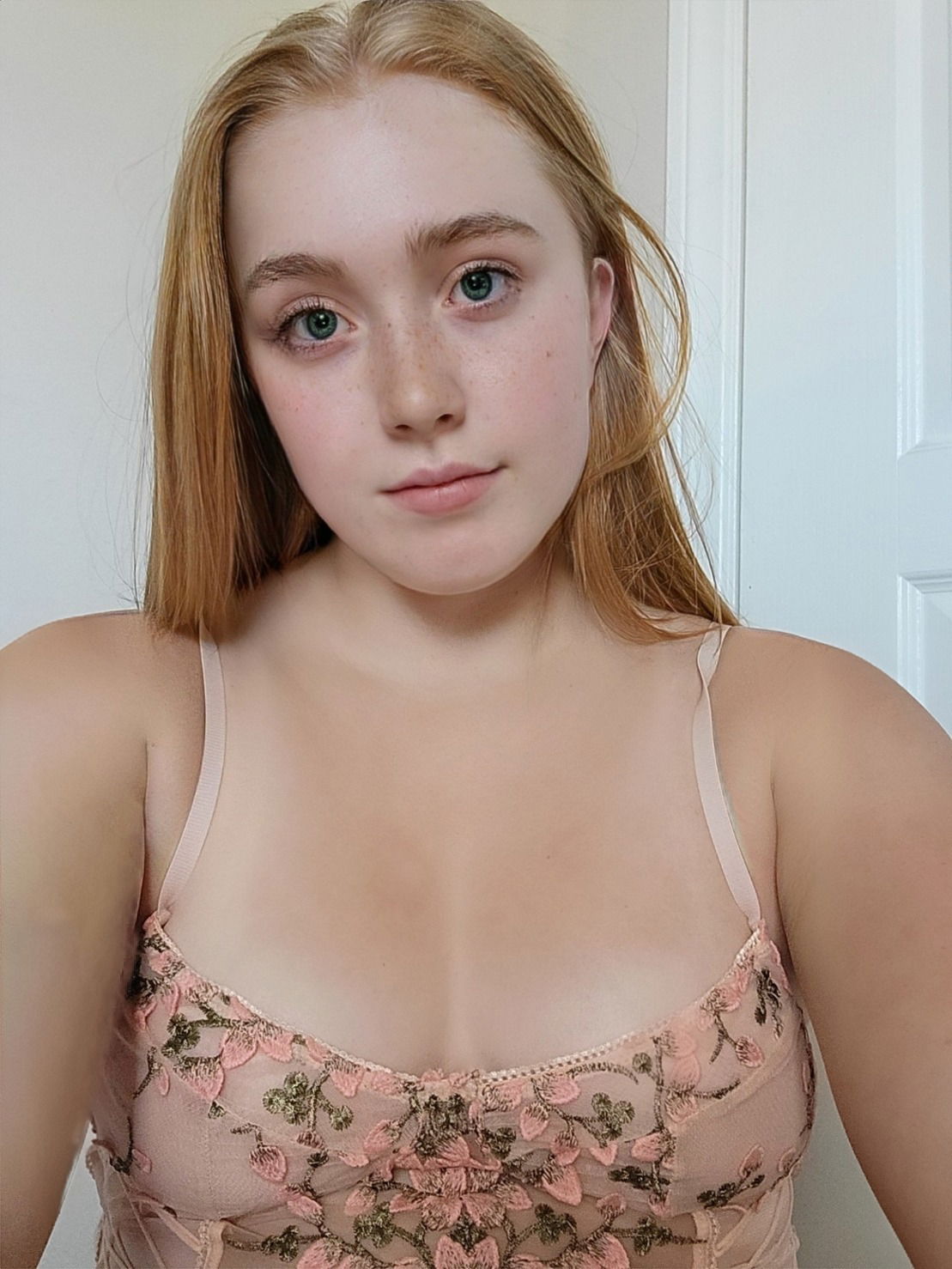 Evelyn Claire's avatar
