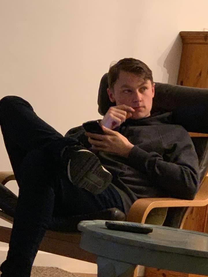 Ewan's avatar