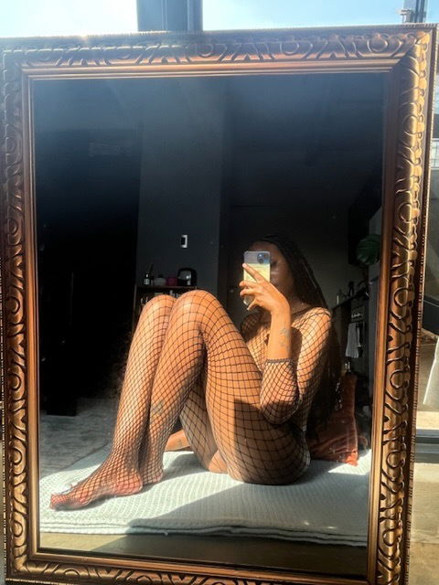 Honeyy🍯