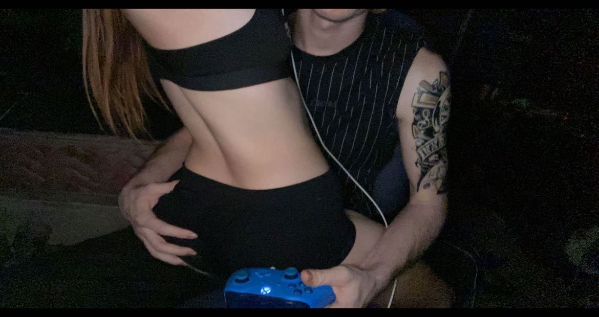 Erin n Chris's avatar