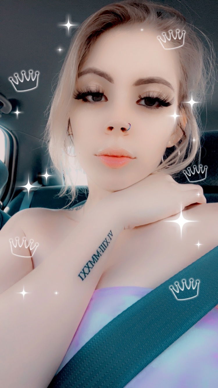 Faye Angelia's avatar