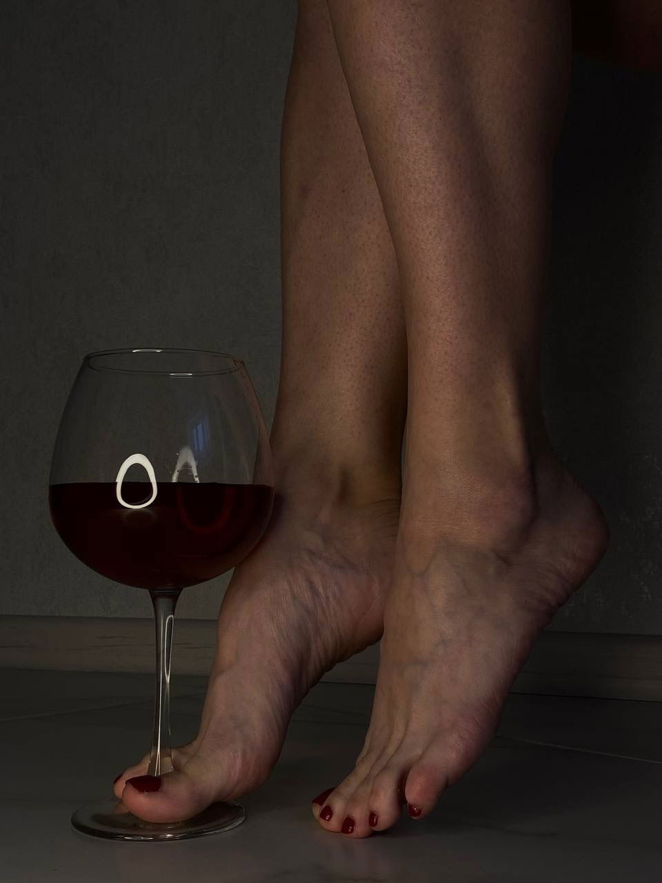 feet queen
