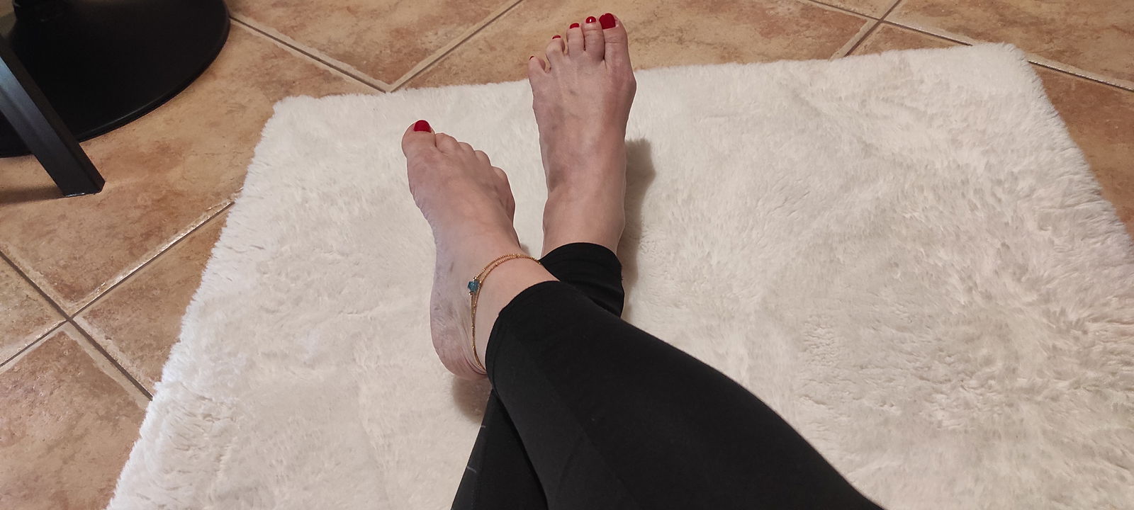 Feet_master81's avatar