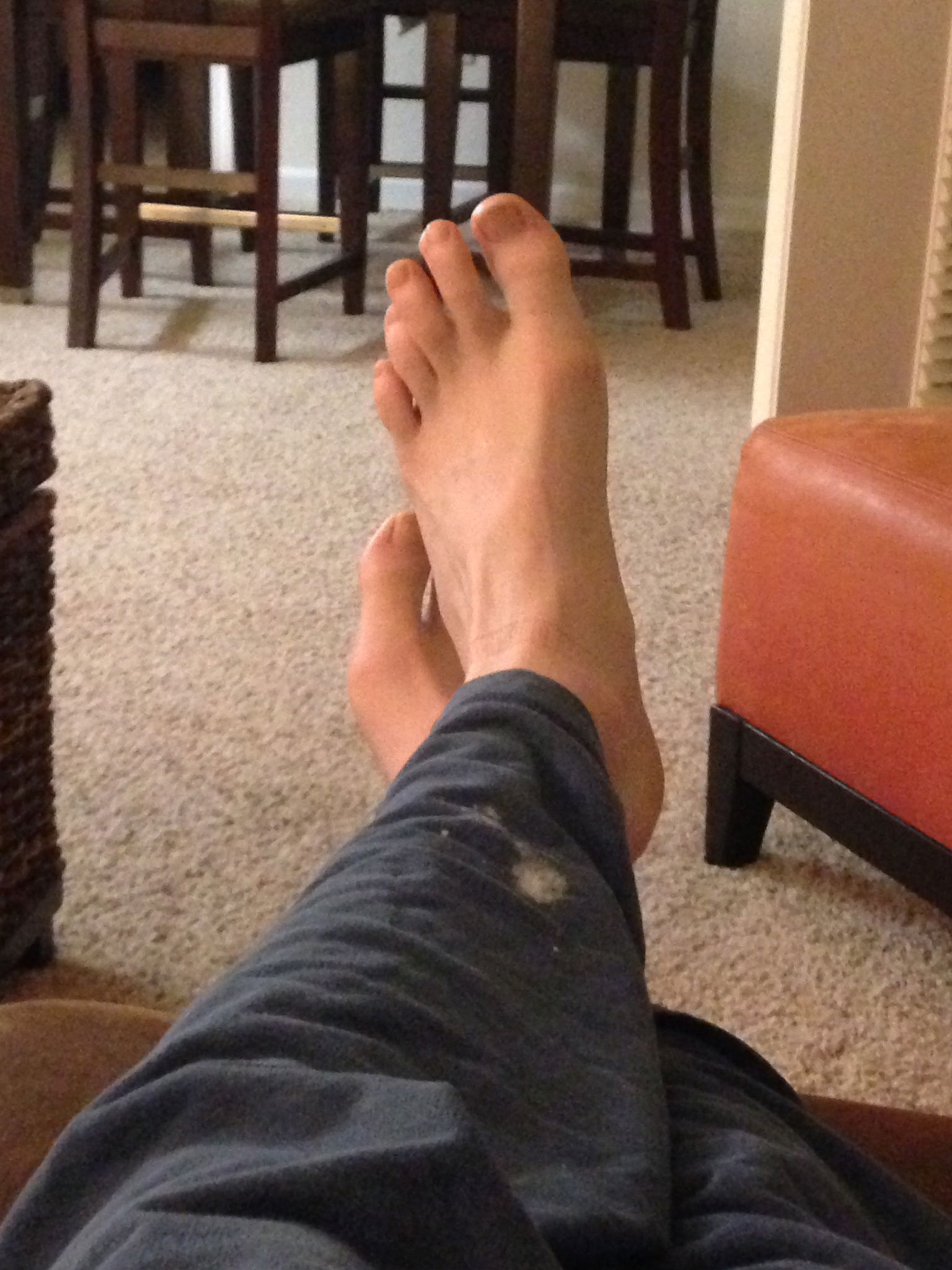 Bare Feet &amp; Fun Socks's avatar