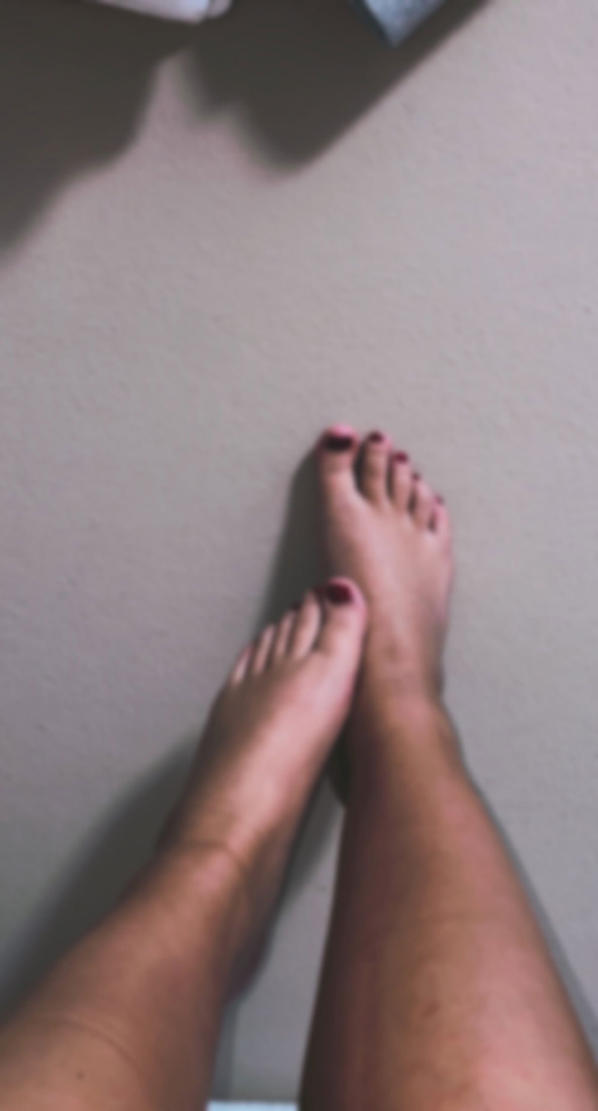 feet from ela 👡🦶🏼's avatar