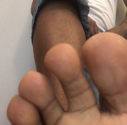 Feet N Sagz's avatar