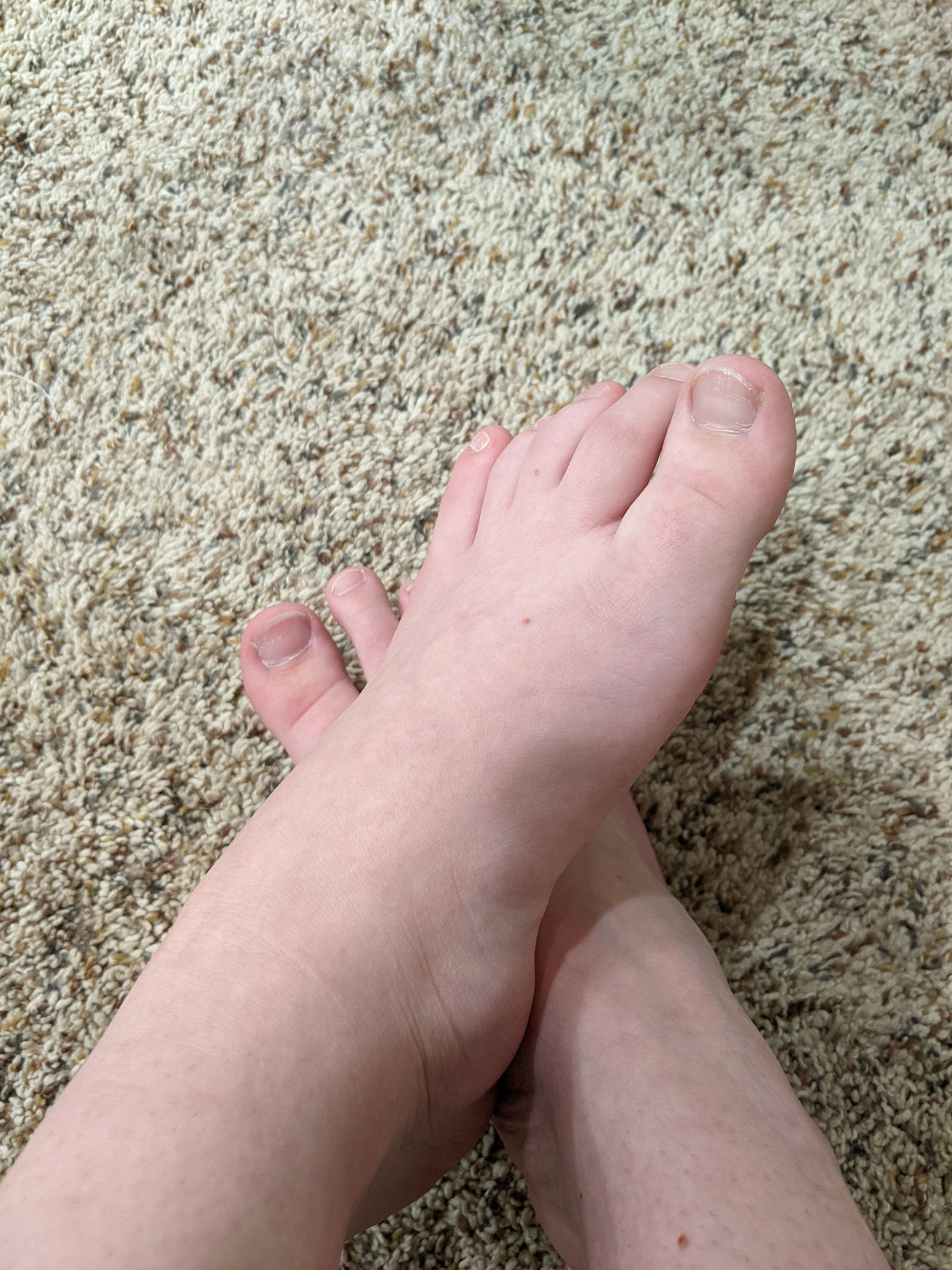 Feetured