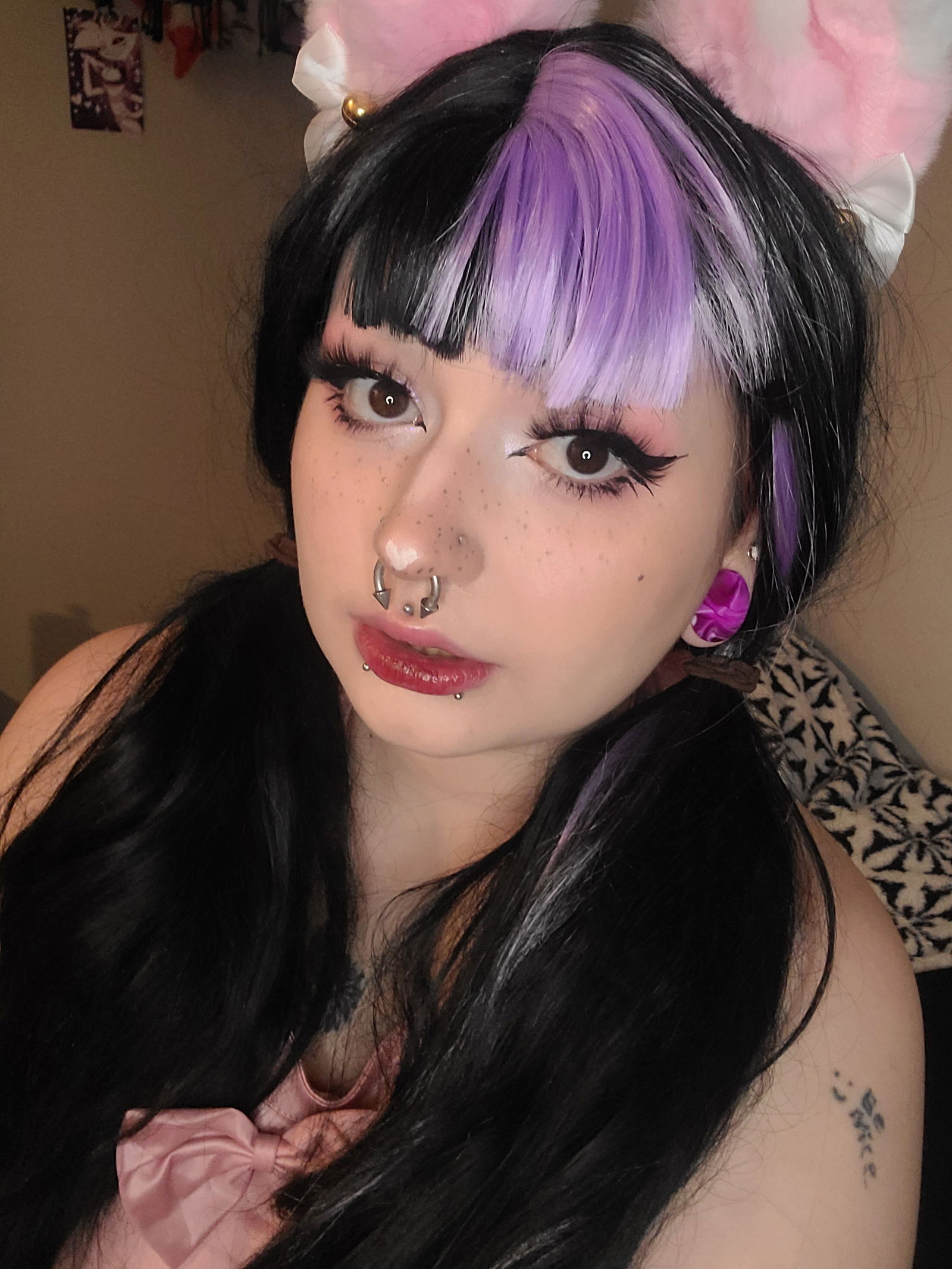 Ferren🦇's avatar