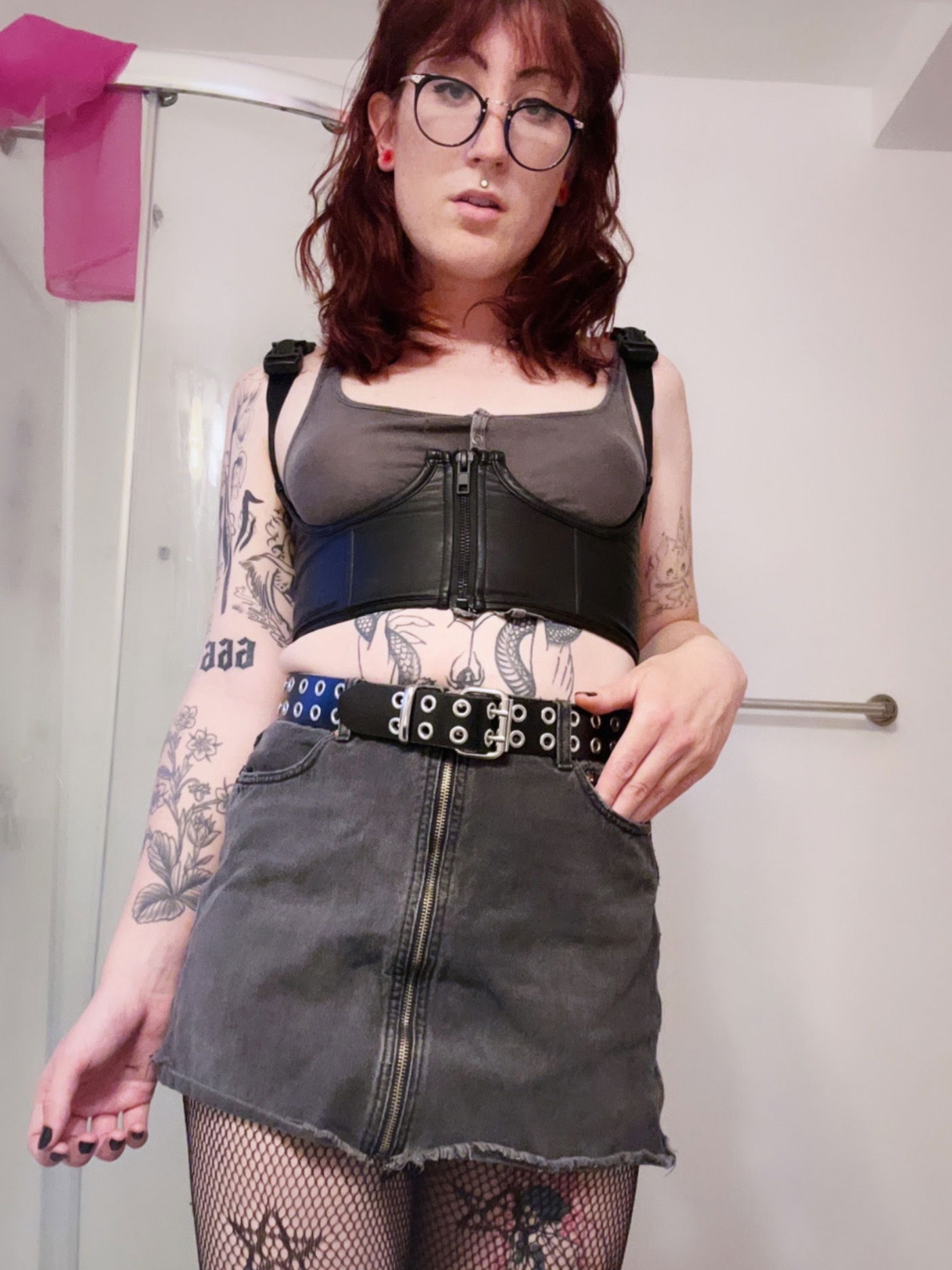 Fia Foxglove 🖤🦊's avatar