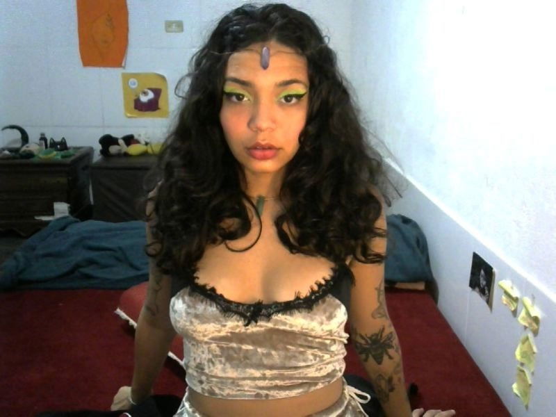 Sarah Phoebe's avatar