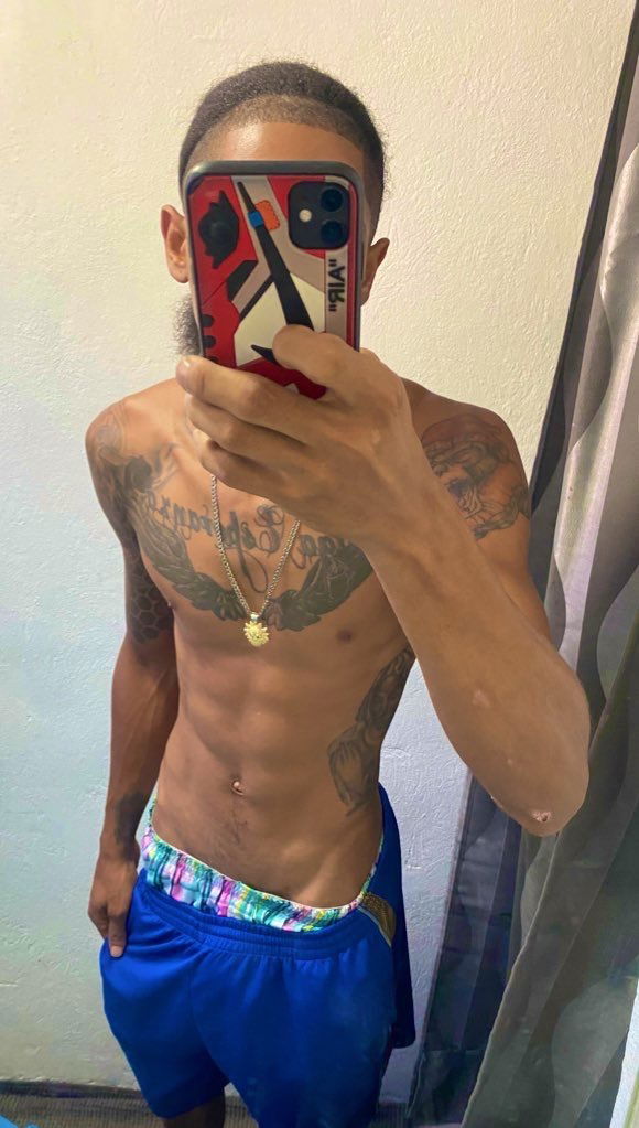 Flaquiito😋💧