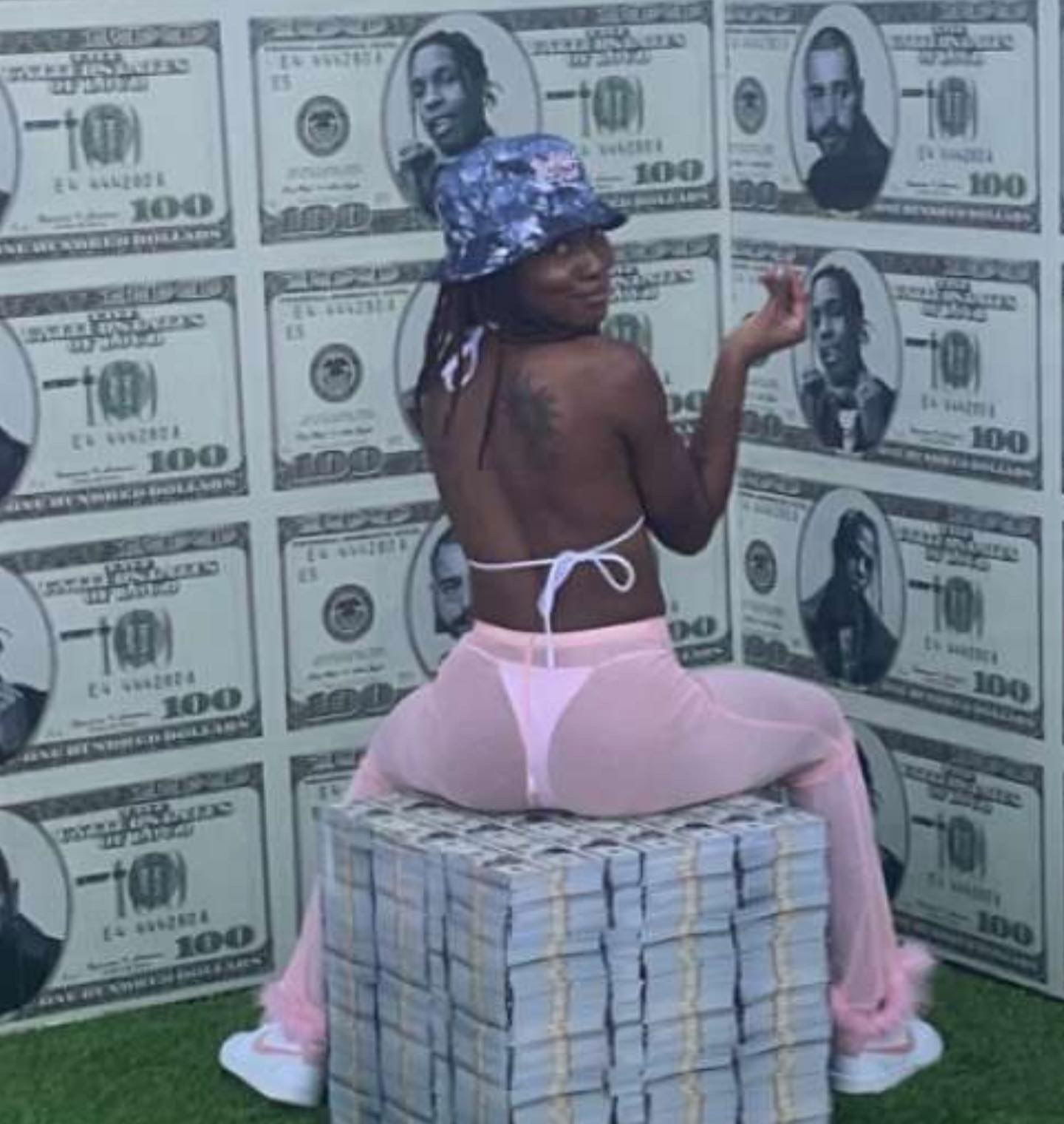 t-lex :)'s avatar