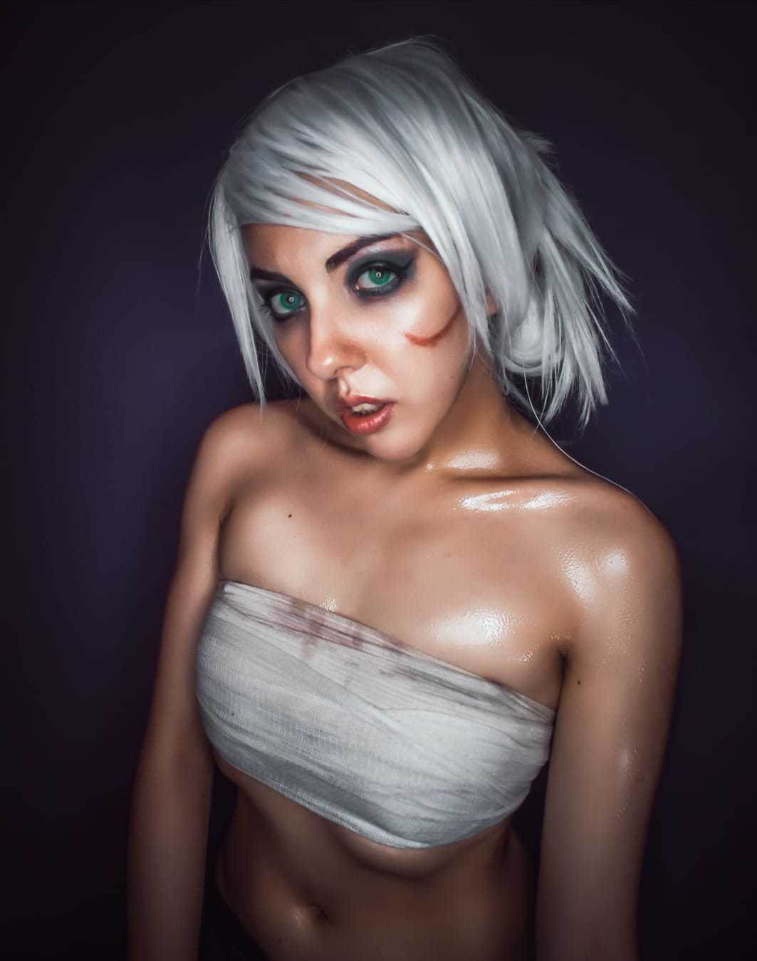 Flor B's avatar