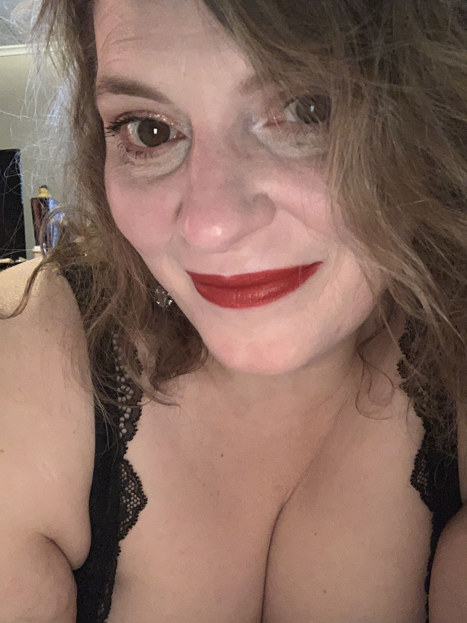 fluffyhawtmama's avatar