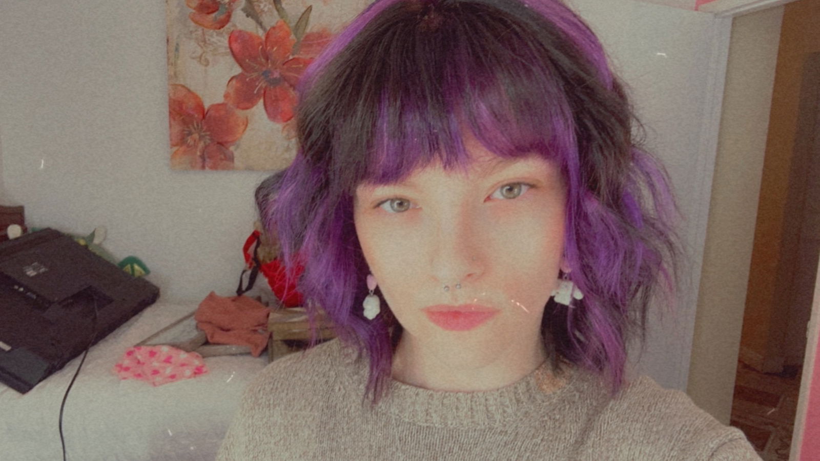 🌸FlwrBee🐝's avatar