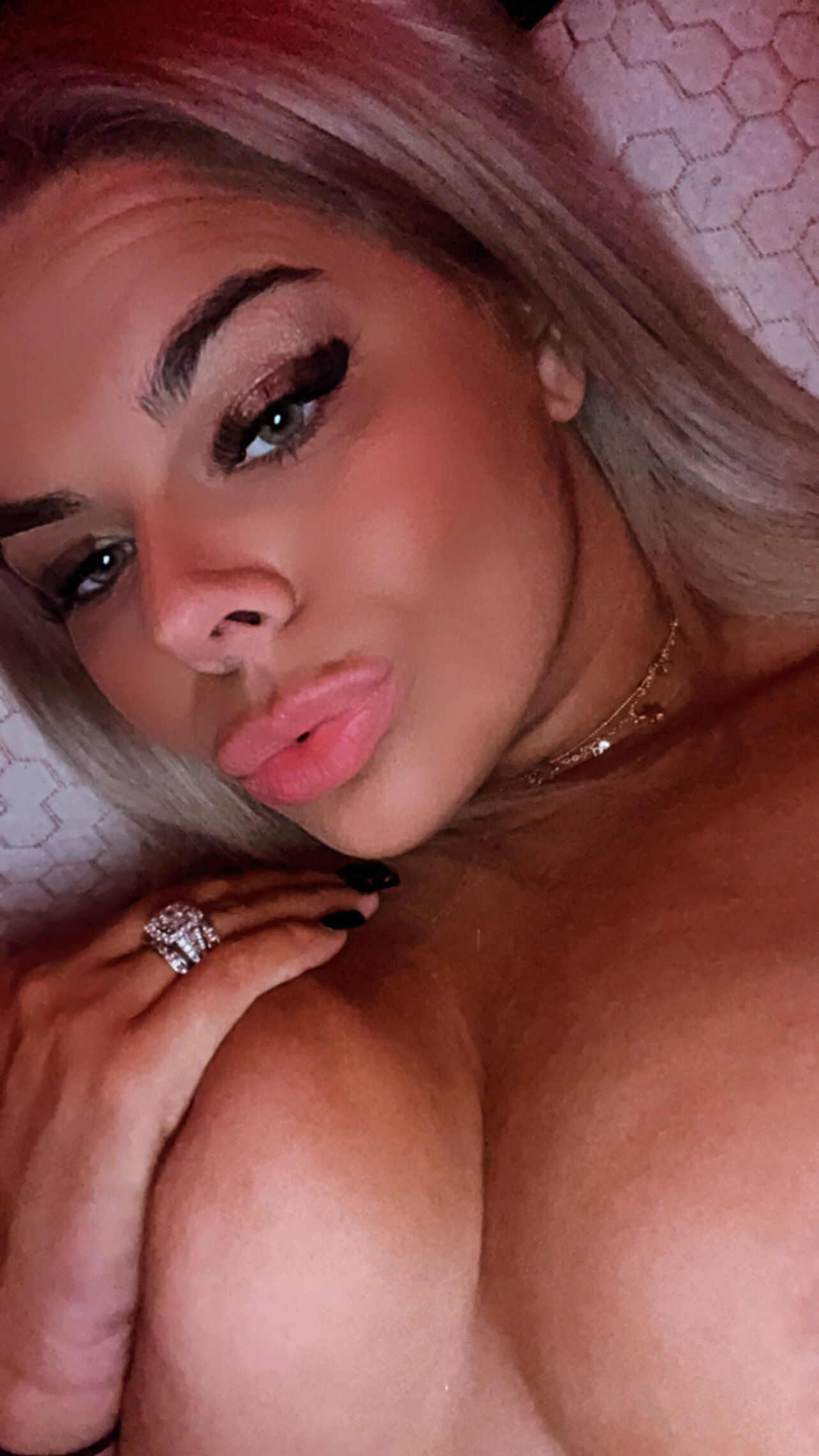 FREAKY H0E's avatar