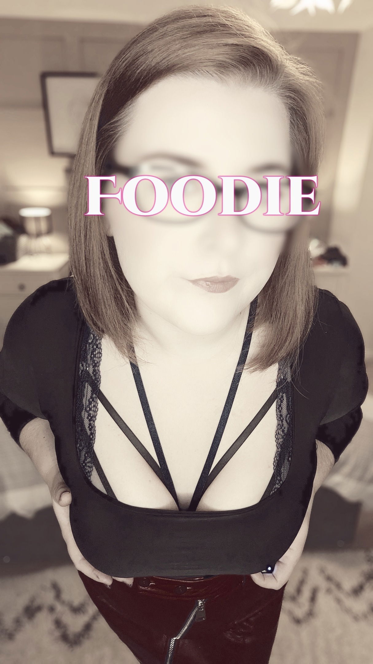 Scarlet Fox's avatar