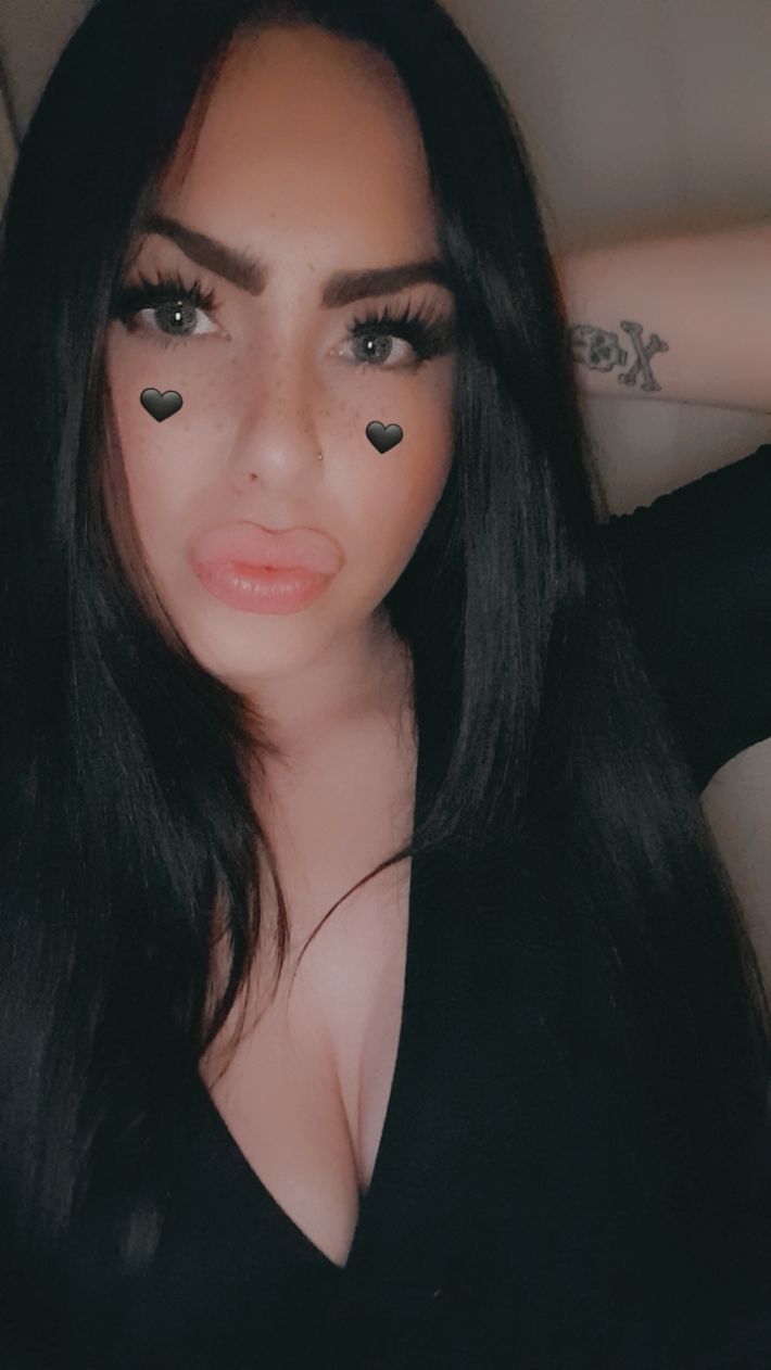 Roxy's avatar