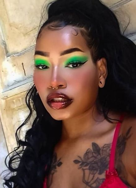 Foxy Rosário's avatar