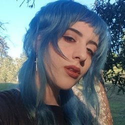 𝑭𝒓𝒂𝒈𝒊𝒍𝒆𝒎𝒂𝒄𝒉𝒊𝒏𝒆's avatar