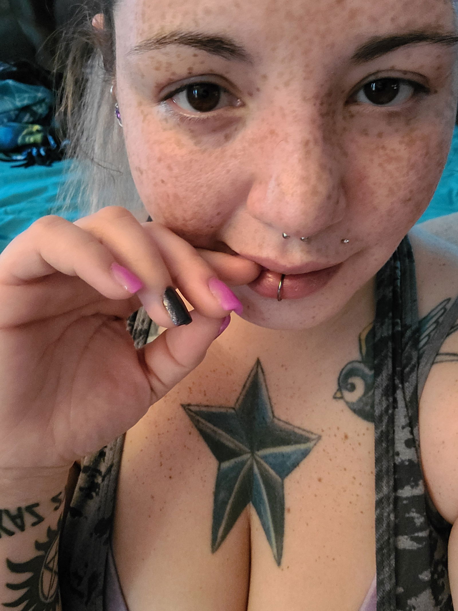 Freckled&amp;Tattooed❤FREE's avatar