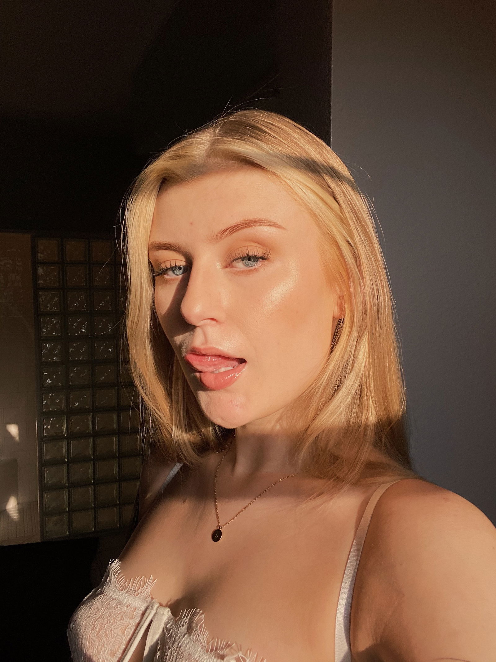 j a d e's avatar