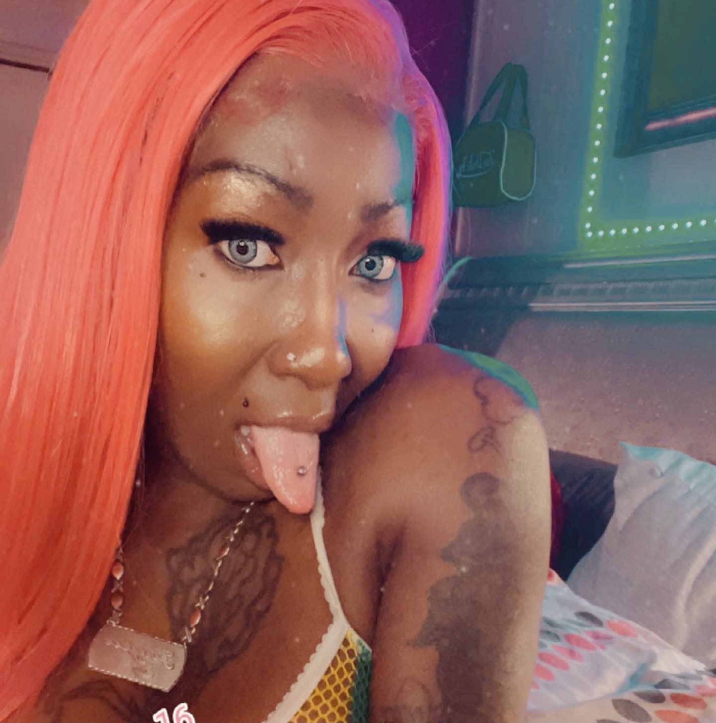 TsCaribBaDGaL69's avatar
