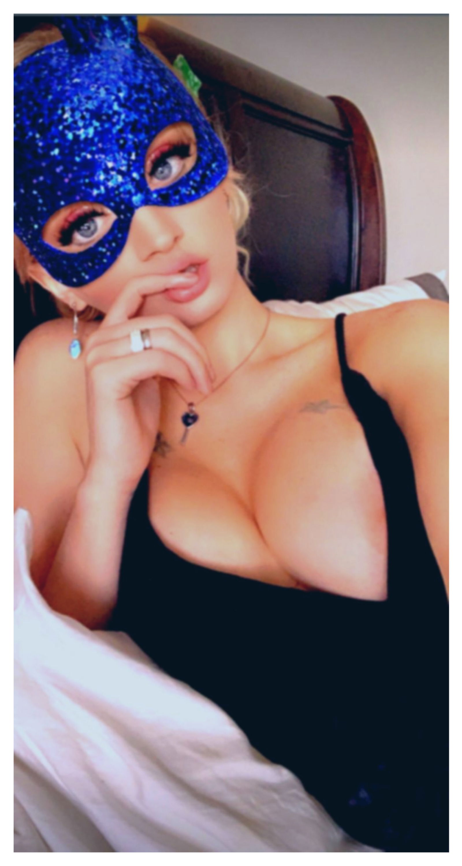 NymphetNebula's avatar