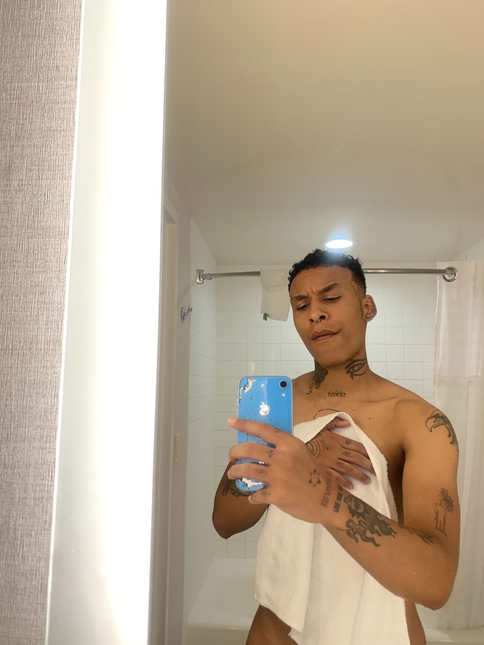 CocknitivePapi 🌹's avatar