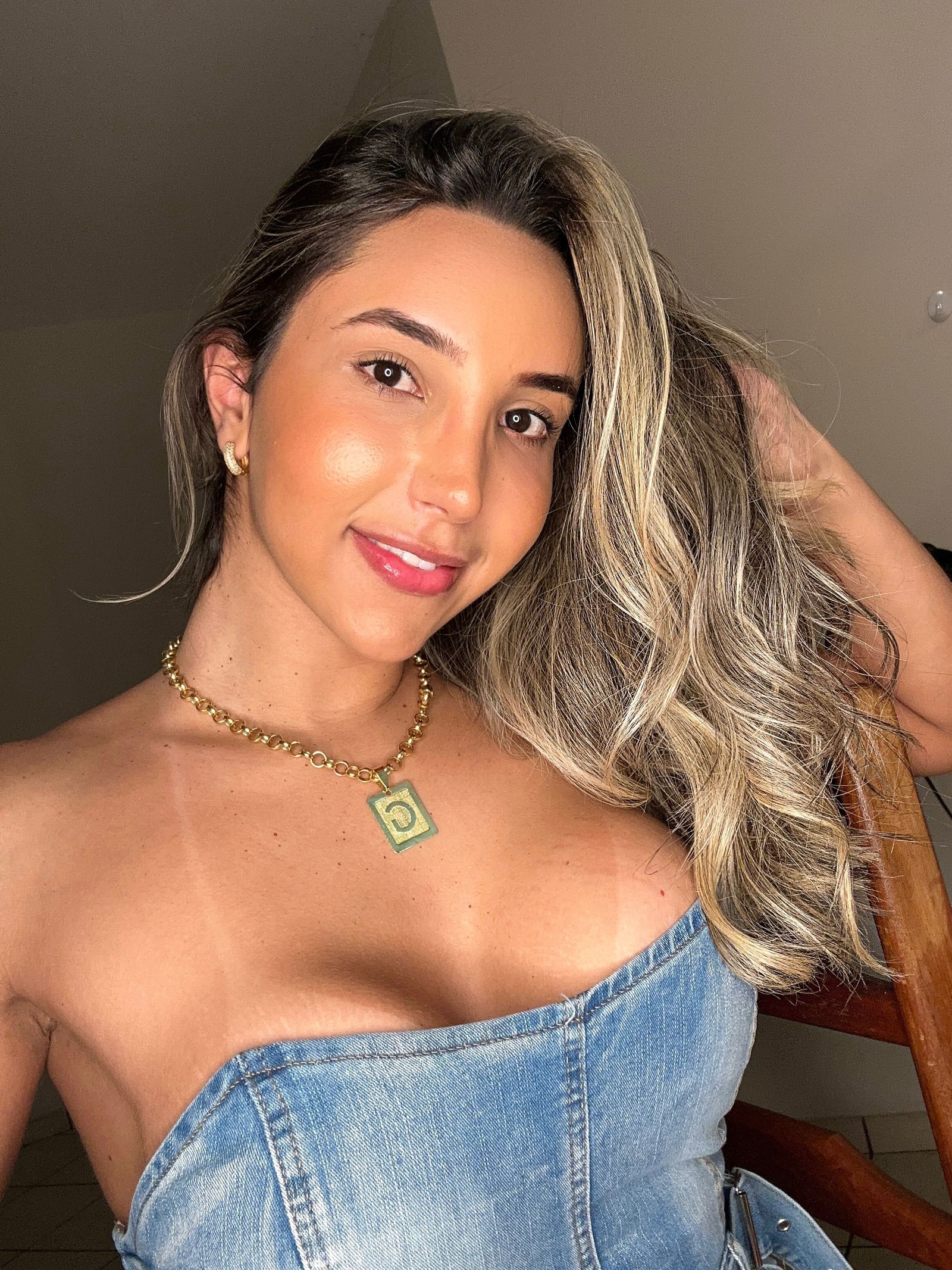 Gabriela aguiar's avatar