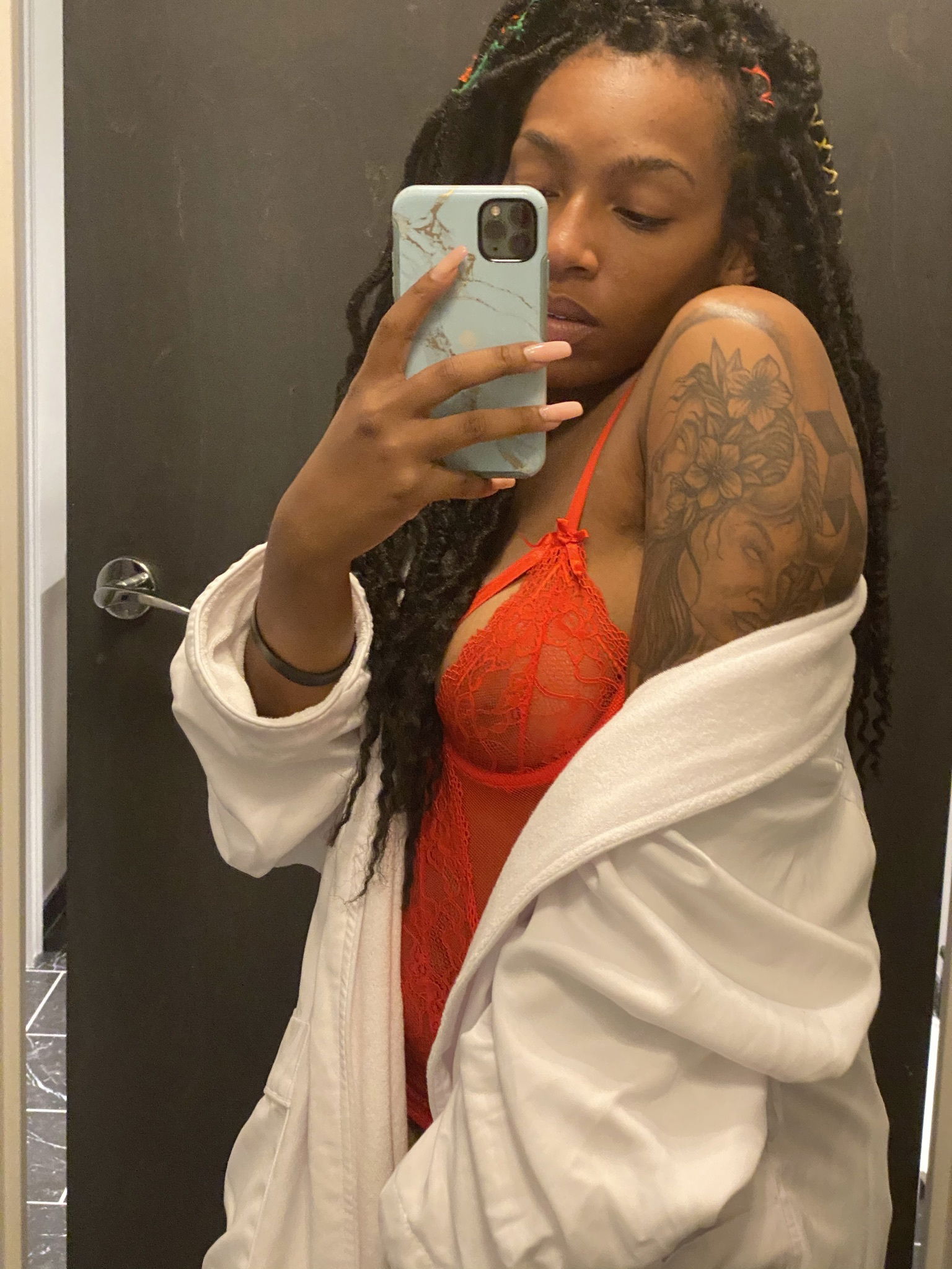 Roxanne's avatar
