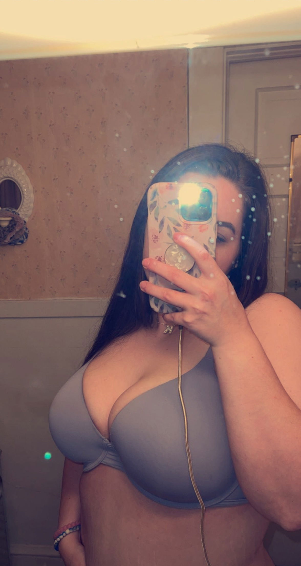 🦋