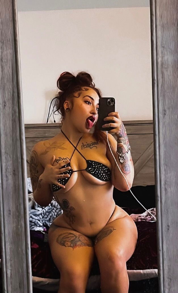 German barbie ✨'s avatar